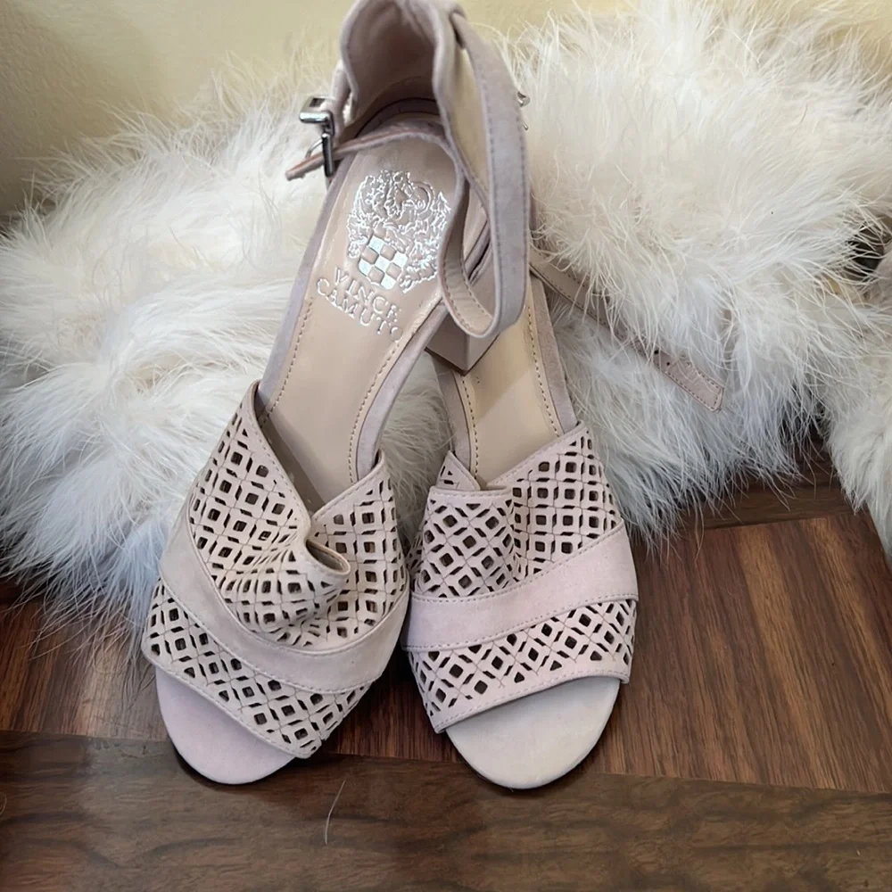 Vince Camuto Suede Cream Chunky Heel - Picture 6 of 9